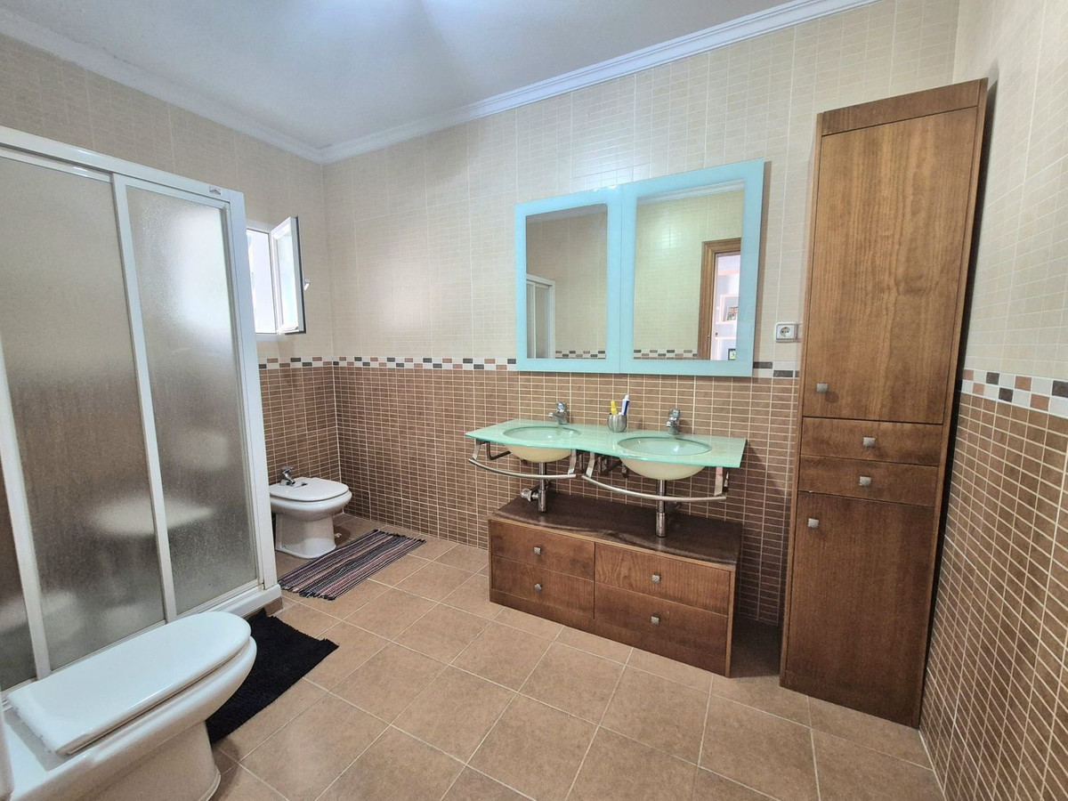 936656b8aa0b0c71fb50f1c7243953d8 - 29