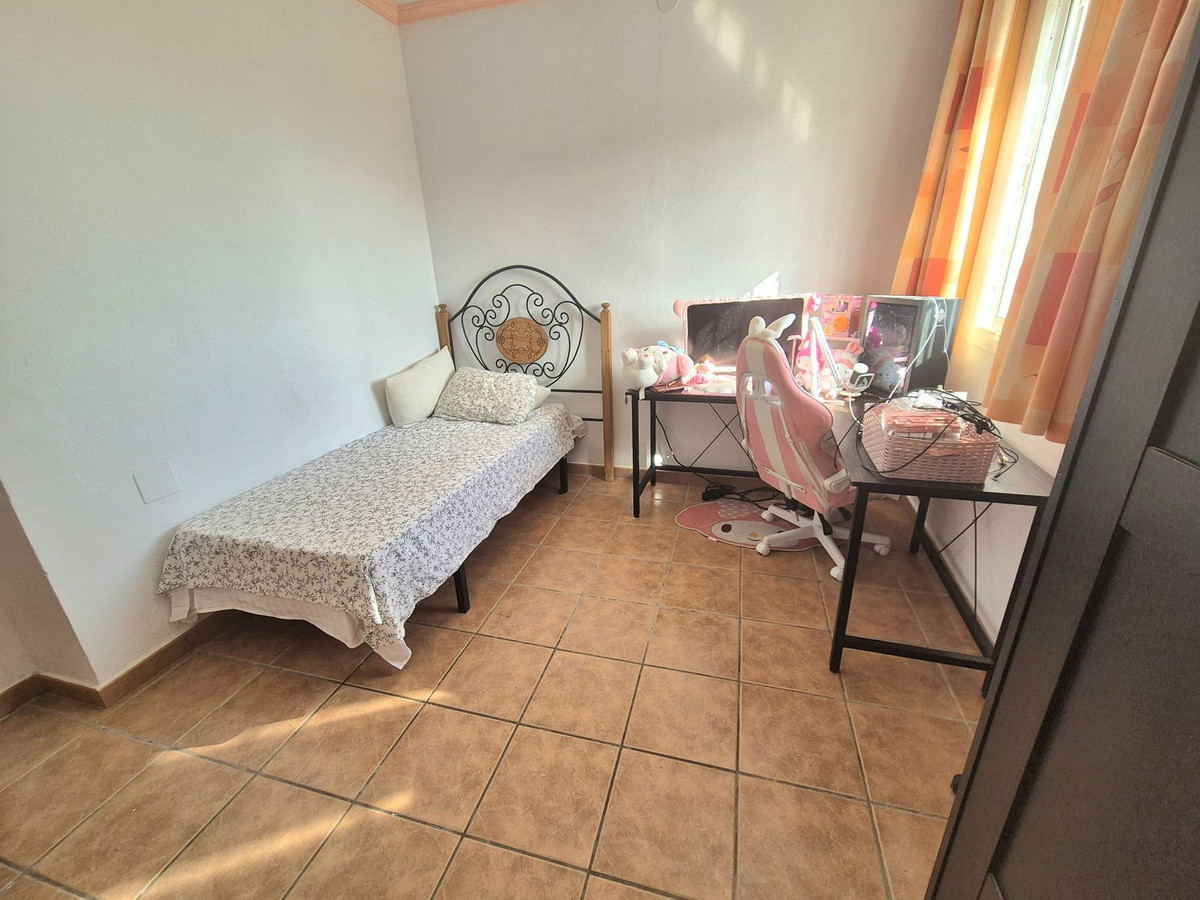 936656b8aa0b0c71fb50f1c7243953d8 - 30