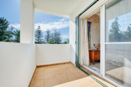 93b70209152d4a8ac942ccafcb4d4623 - 27