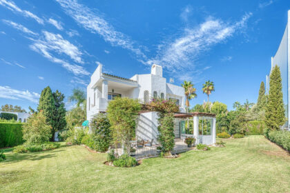 93b70209152d4a8ac942ccafcb4d4623 - 29