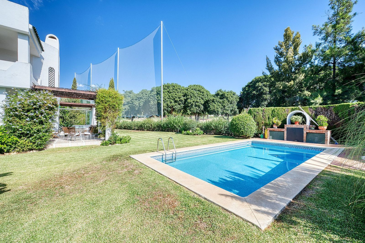 93b70209152d4a8ac942ccafcb4d4623 - 31