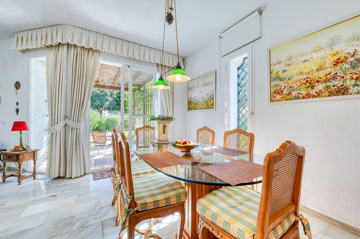 93b70209152d4a8ac942ccafcb4d4623 - 5