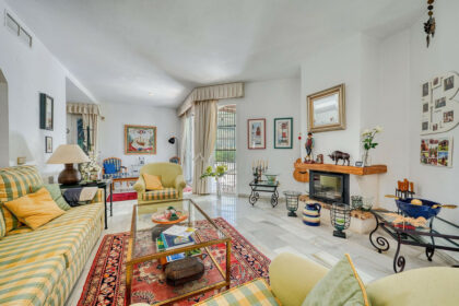 93b70209152d4a8ac942ccafcb4d4623 - 8