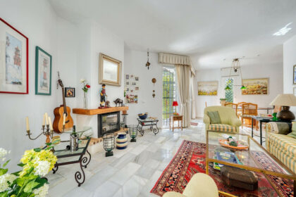 93b70209152d4a8ac942ccafcb4d4623 - 9