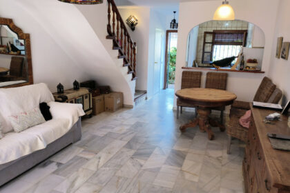 93f01b5b41b5ee78565fc598c87d0a6d - 5