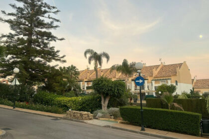 948655d8f26ad32c39cc87bb6c6cfc1d - 2