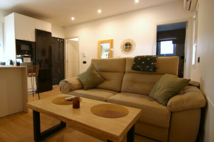 951f6e92acbe363506d64c32c5a9004c - 7