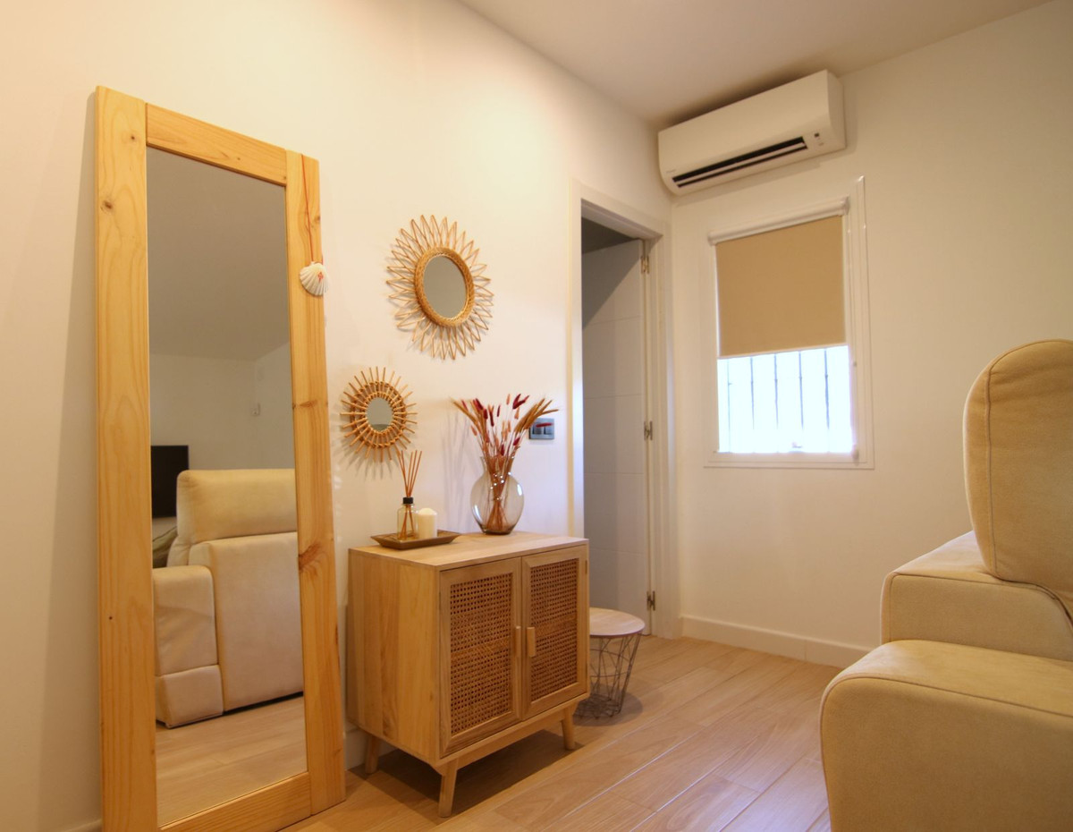 951f6e92acbe363506d64c32c5a9004c - 9