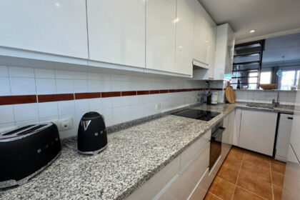 956463109a4afc0c076d36fa493f7566 - 51