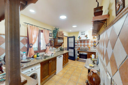 964e2367ef6ef85039c2cbdb8e5156ff - 10