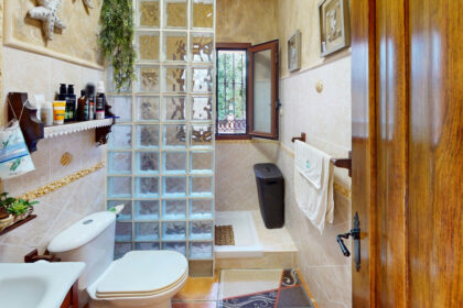 964e2367ef6ef85039c2cbdb8e5156ff - 15