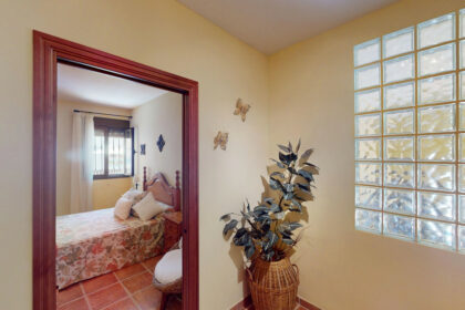 964e2367ef6ef85039c2cbdb8e5156ff - 23