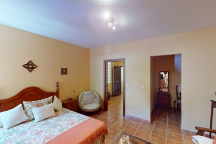 964e2367ef6ef85039c2cbdb8e5156ff - 26