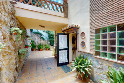 964e2367ef6ef85039c2cbdb8e5156ff - 41