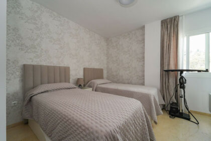 96a88787ee81c4cc7e17bd5f6670ac3c - 10