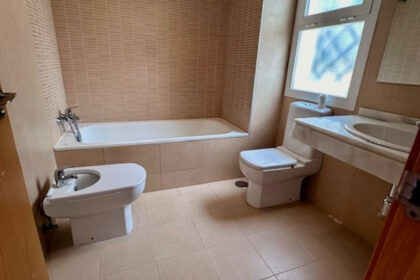 9711690fc040d4a709356e87f4bb1402 - 18