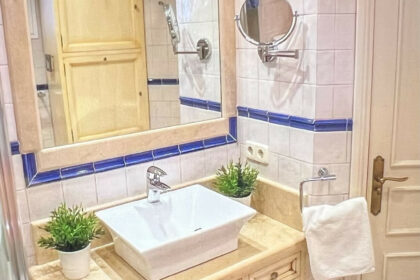 9753d55cff977a3af3278a73c02c3501 - 11