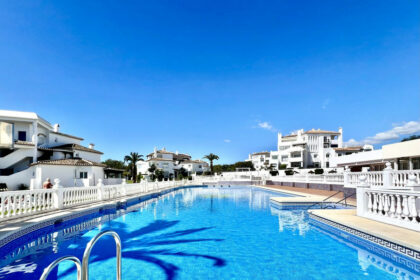 9753d55cff977a3af3278a73c02c3501 - 14