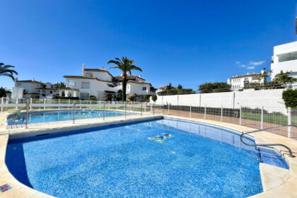 9753d55cff977a3af3278a73c02c3501 - 15