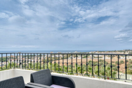 97e9f7c3acb70fdc9d1cf3e02b8444ed - 20