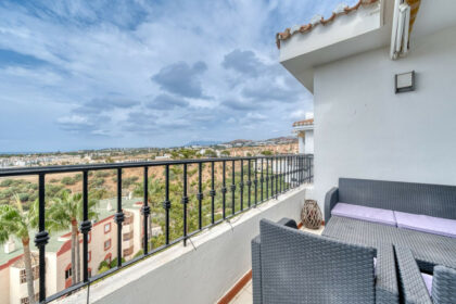 97e9f7c3acb70fdc9d1cf3e02b8444ed - 21