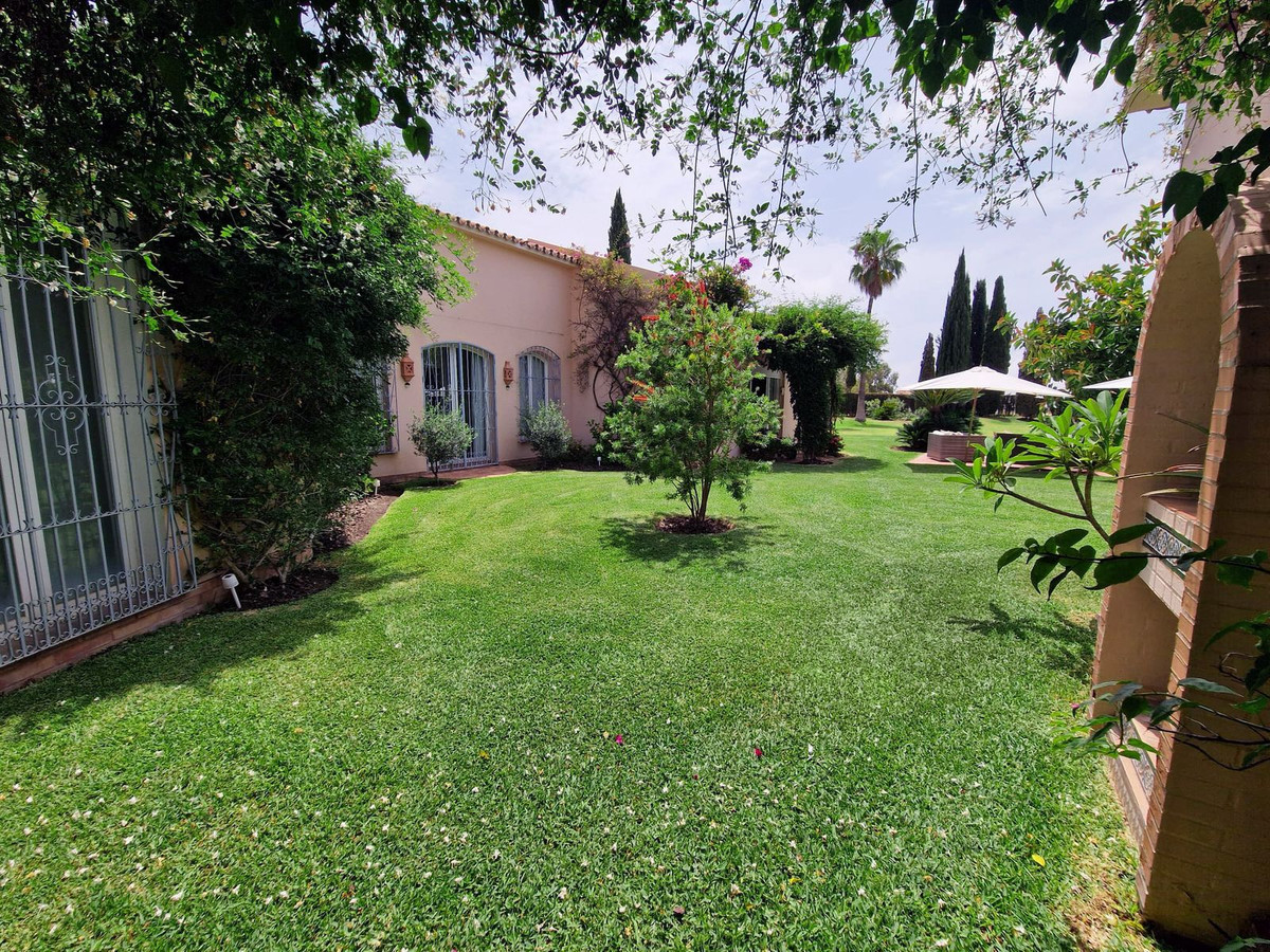 9842b890d0005a551735c9e4a3fdc8d0 - 27