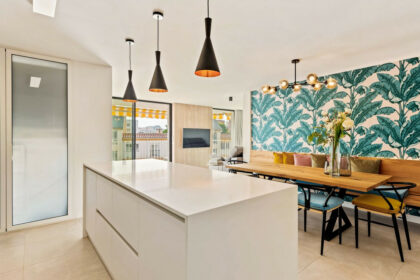 98f12f73732a249018384fcd1cab001d - 13