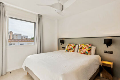 98f12f73732a249018384fcd1cab001d - 18