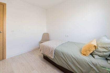 9906ea77dd983d25041e2688c0ca090e - 40