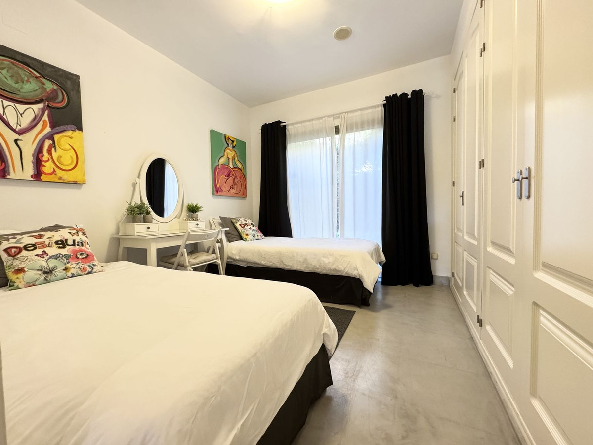 992fee919fa2b2110b52f96fa84dcc88 - 18