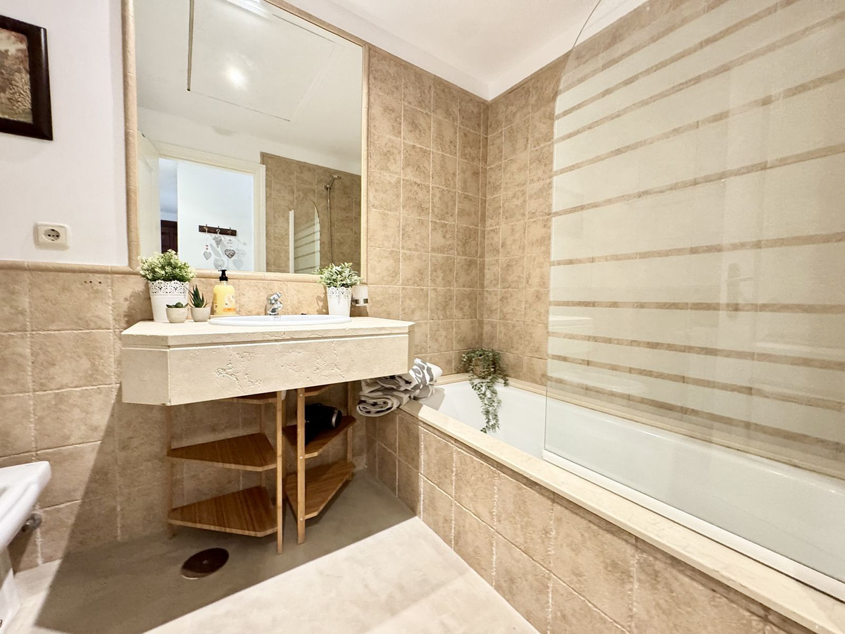 992fee919fa2b2110b52f96fa84dcc88 - 22