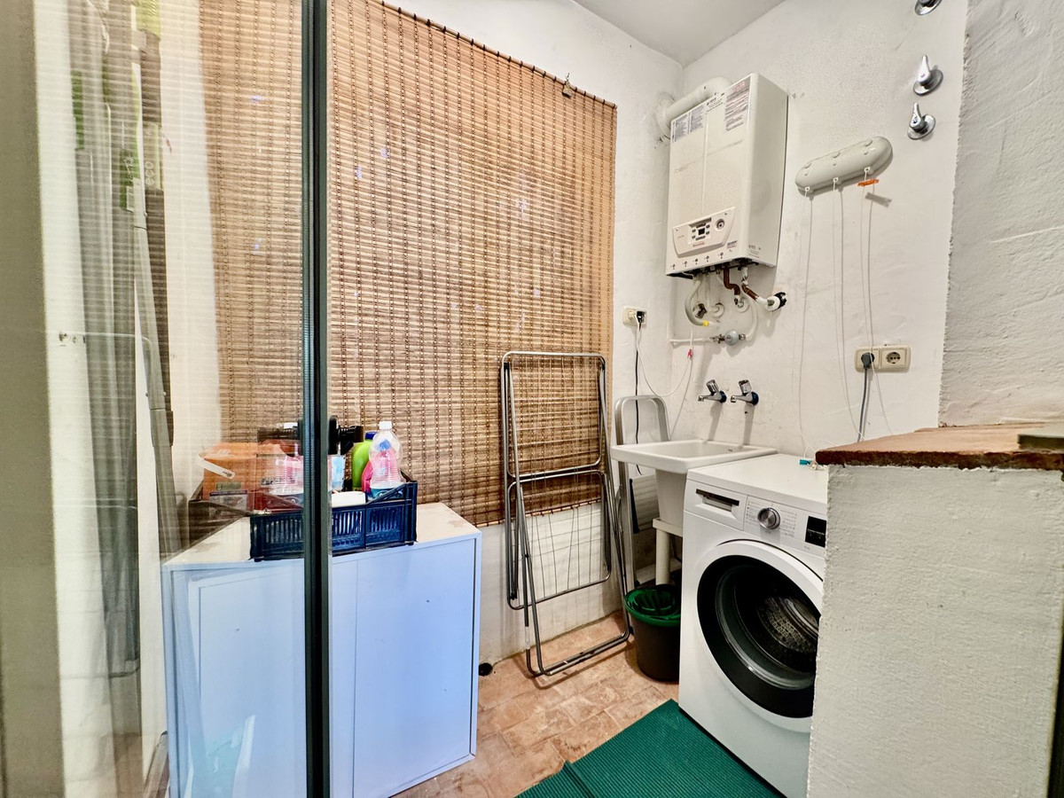 992fee919fa2b2110b52f96fa84dcc88 - 23