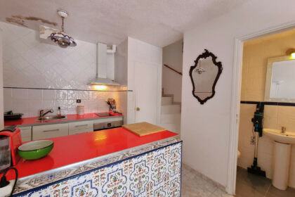 99b01d6b9411b39ef2147d002f6881d2 - 24