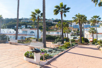 99b01d6b9411b39ef2147d002f6881d2 - 50