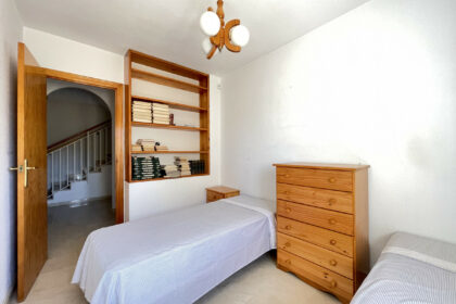 99fc01324461de5ba77a7c416fc2b036 - 16