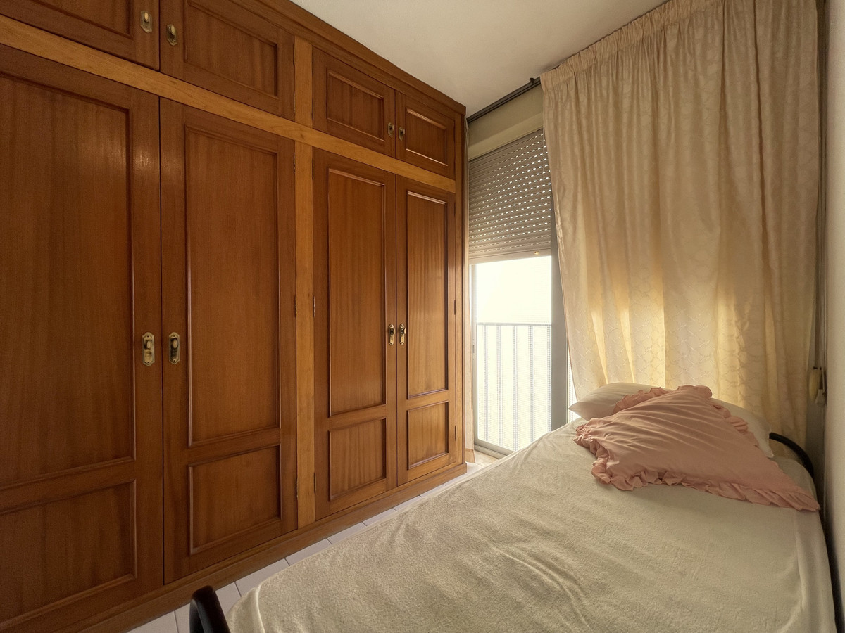 99fc01324461de5ba77a7c416fc2b036 - 17