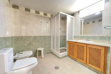 99fc01324461de5ba77a7c416fc2b036 - 18