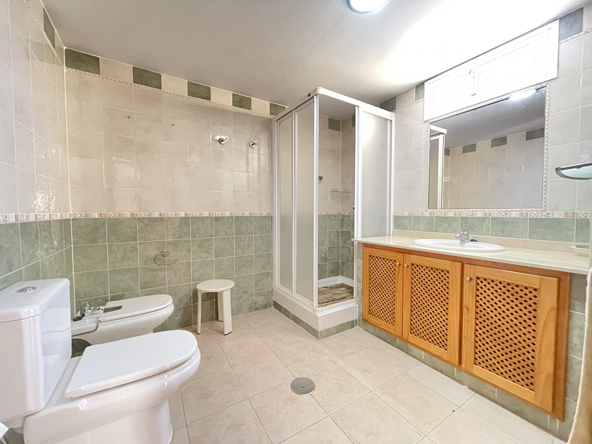 99fc01324461de5ba77a7c416fc2b036 - 18