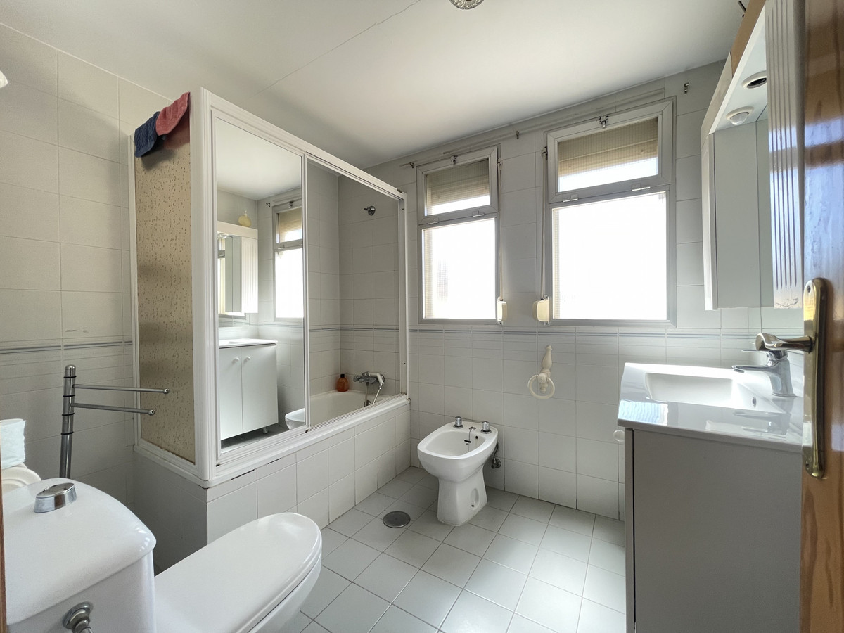 99fc01324461de5ba77a7c416fc2b036 - 19