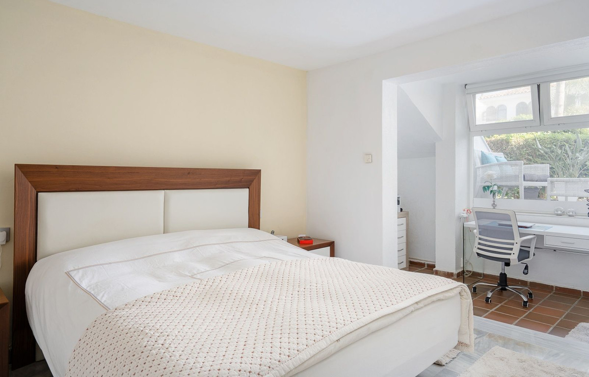 9a23957751adeadc8b5e2ff3e3f0c8d0 - 14