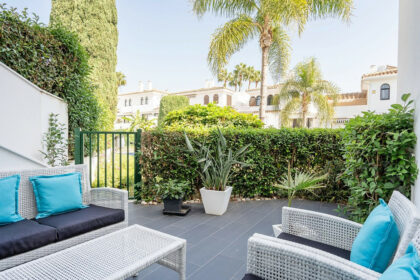 9a23957751adeadc8b5e2ff3e3f0c8d0 - 18