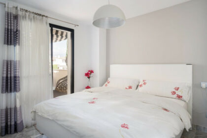 9a23957751adeadc8b5e2ff3e3f0c8d0 - 21