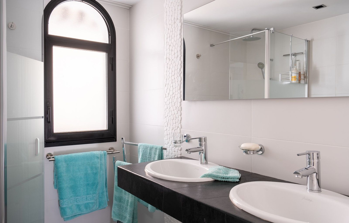 9a23957751adeadc8b5e2ff3e3f0c8d0 - 25