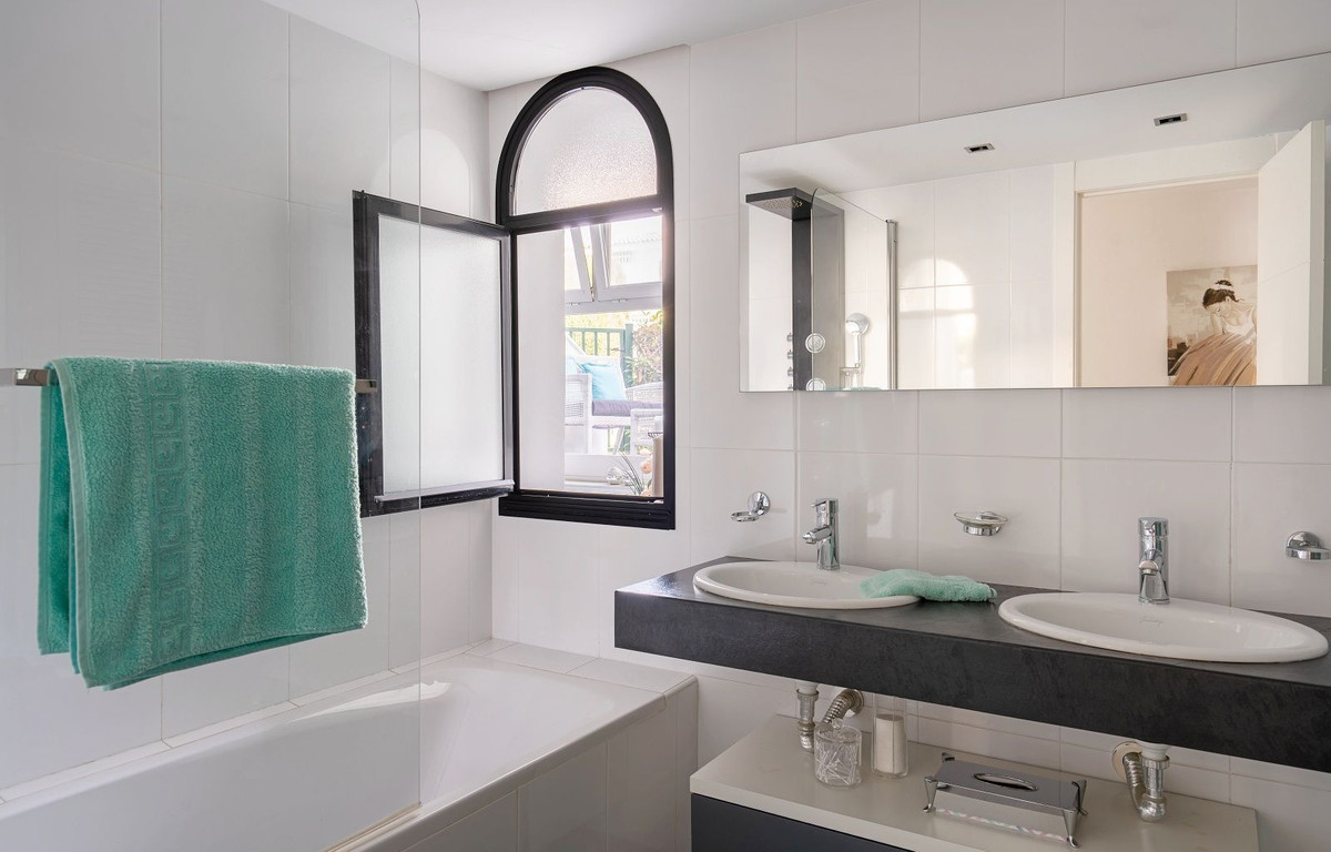 9a23957751adeadc8b5e2ff3e3f0c8d0 - 26