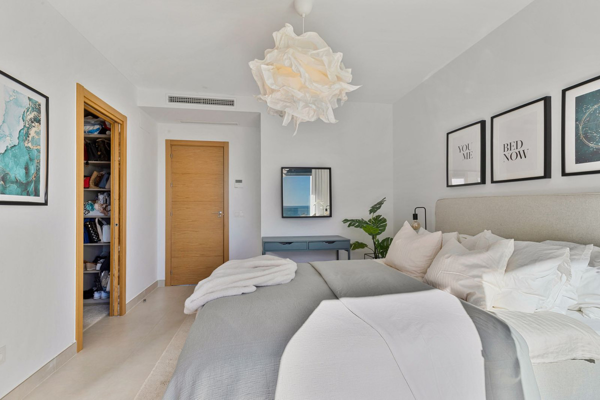 9ab61e68509795c2d2152319d8af9476 - 19