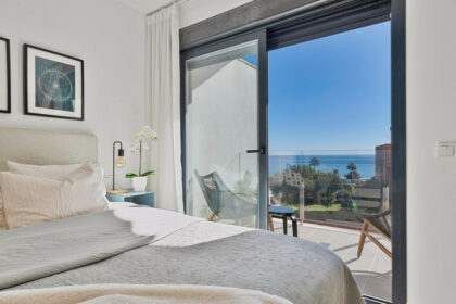 9ab61e68509795c2d2152319d8af9476 - 2