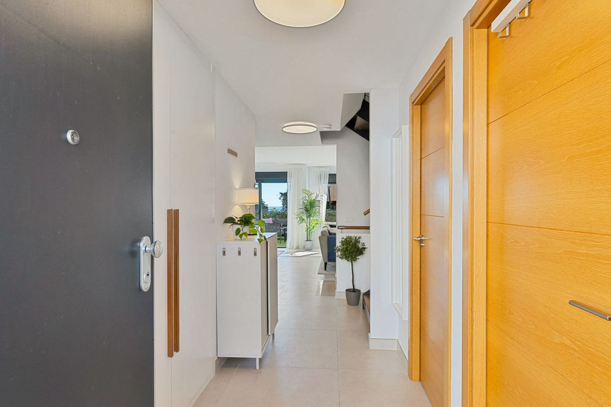 9ab61e68509795c2d2152319d8af9476 - 5