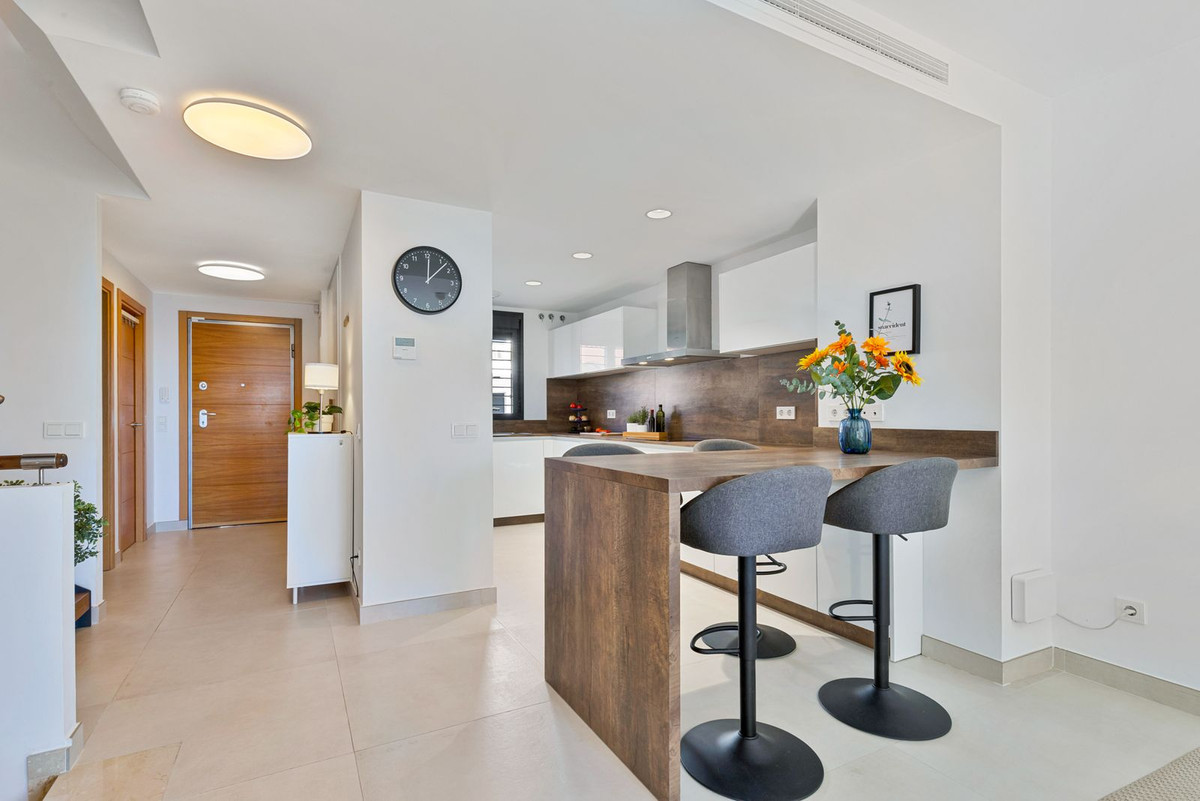 9ab61e68509795c2d2152319d8af9476 - 6