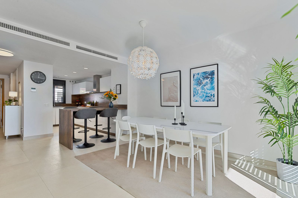 9ab61e68509795c2d2152319d8af9476 - 8