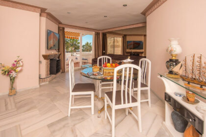 9acd130a033e71622ea64b10d2295161 - 2